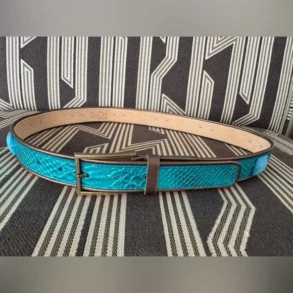 ST. JOHN SOCA Italian Leather Blue Metallic Beaded Croc Belt Size S/M/L